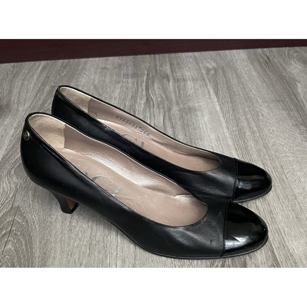 AGL Women's Attlio Giusti Leombruni Leather Kitten Heel Pumps Size 6 / EU36.5